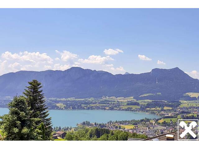 Immobilie in Tiefgraben - Logenplatz über dem Mondsee – großzügiges Wohnhaus mit Panorama und vielseitigem Potenzial - Bild 1