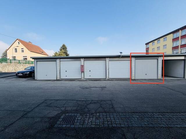 Immobilie in Zeltweg - Zeltweg: Sonnendurchflutete 3-Zimmer-Wohnung mit Südloggia und herrlicher Aussicht + Garage - Bild 1