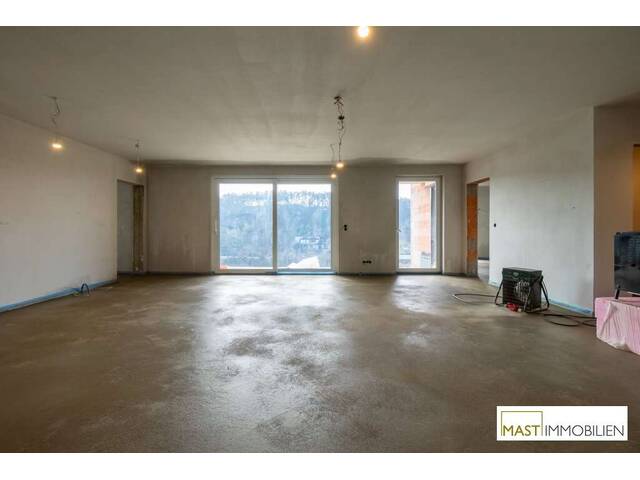 Immobilie in Kronberg - Wohntraum für Familien - Einfamilienhaus mit viel Platz und Grünblick & Pool - Bild 3