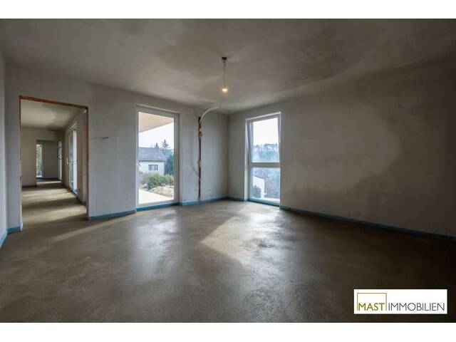 Immobilie in Kronberg - Wohntraum für Familien - Einfamilienhaus mit viel Platz und Grünblick & Pool - Bild 4