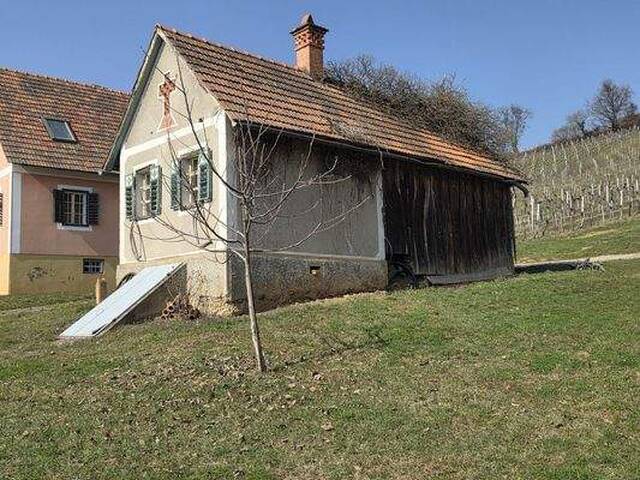 Immobilie in Klöchberg - Uraltes, bestehendes Kellerstöckl mit fertiger Zu- und Umbaubewilligung samt Teil- Nutzungsänderung - Baustart kann sofort erfolgen - Bild 1