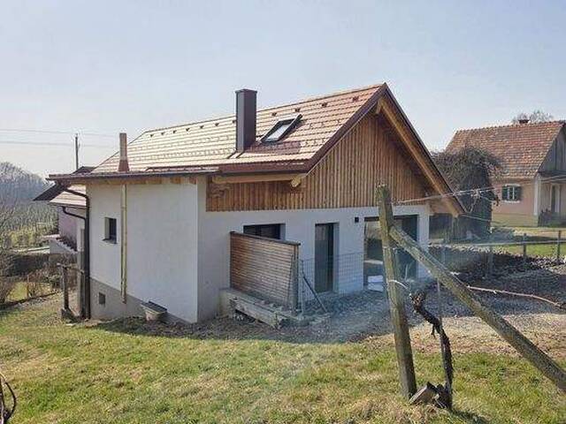 Immobilie in Klöchberg - Lässiges Kellerstöckl - Ferienhaus mit Eck- Terrasse und Vollkeller - Bild 1