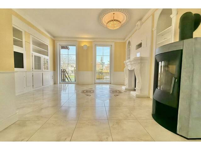 Immobilie in Orth an der Donau - CHARMANTES EINFAMILIENHAUS - Garten, Balkon und Terrasse in ruhiger Lage von Orth an der Donau! - Bild 4