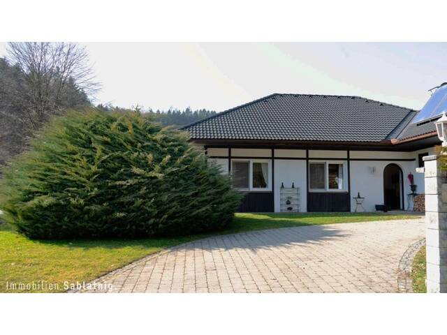 Immobilie in Vasoldsberg - BUNGALOW IN ABSOLUTER RUHELAGE! Großes Grundstück mit Pool! - Bild 0