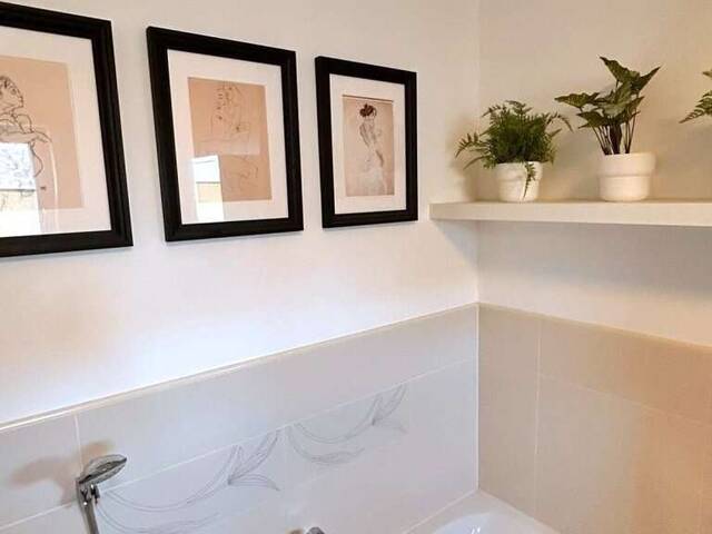 Immobilie in Steinhaus - Moderne Doppelhaushälfte in Steinhaus, 190m², Garten, Terrasse mit Sauna, Garage und vollmöbliert - einziehen & wohnen! - Bild 4