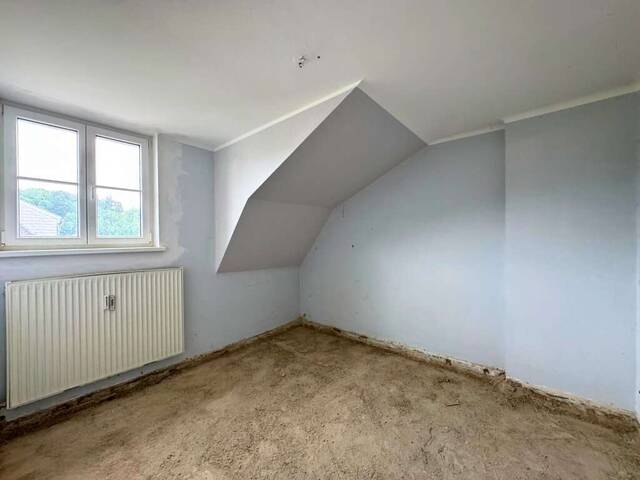 Immobilie in St. Pantaleon - Sanierungsbedürftige Drei-Zimmer-Wohnung mit zwei Parkplätze | RIEDERSBACH - Bild 1