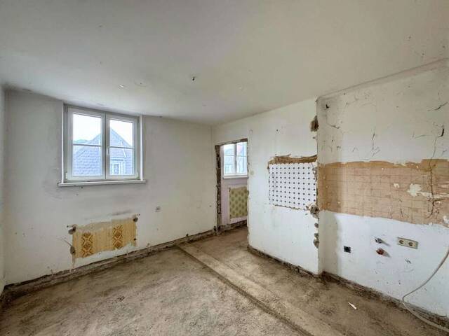 Immobilie in St. Pantaleon - Sanierungsbedürftige Drei-Zimmer-Wohnung mit zwei Parkplätze | RIEDERSBACH - Bild 2