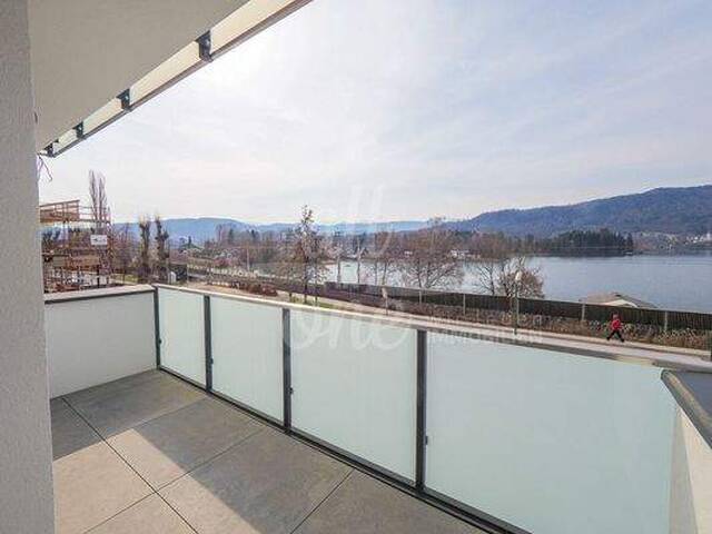 Immobilie in Pörtschach am Wörther See - Seeblick Wohnung - Erstbezug nach Sanierung - Bild 1
