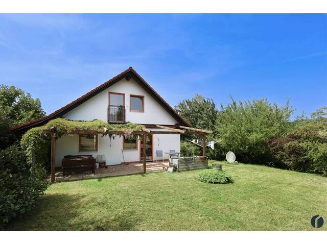 Immobilie in Wilfersdorf - Einfamilienhaus in idyllischer Lage am Rande des Wienerwald - Bild 0