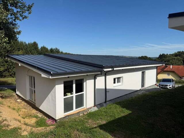 Immobilie in Pinkafeld - NEUER SUPERPREIS ! Sehr netter Bungalow, neuwertig - Bild 1