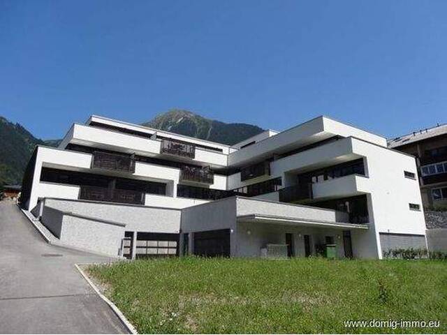 Immobilie in St. Gallenkirch - Ferienwohnung: 4 Zimmer mit TG Platz im Zentrum von St. Gallenkirch/Montafon, 2,5 - 3% Rendite/Jahr! - Bild 1