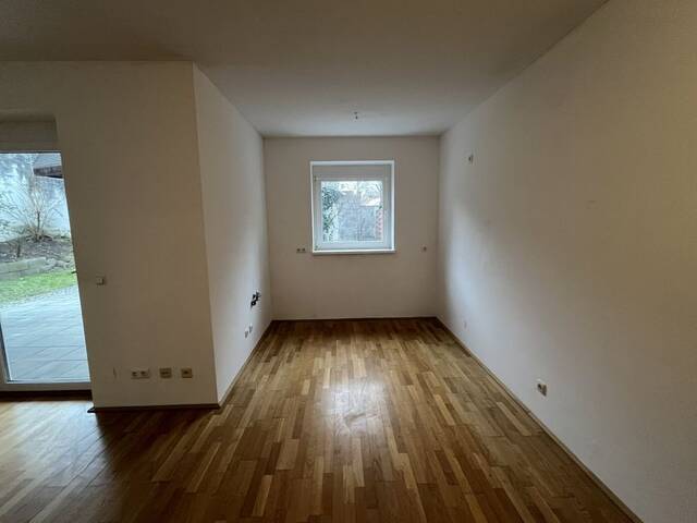 Immobilie in Schwertberg - Großzügige 4-Zi Wohnung mit Garten, Terrasse & Garage in Schwertberg - 325.000 €! - Bild 2