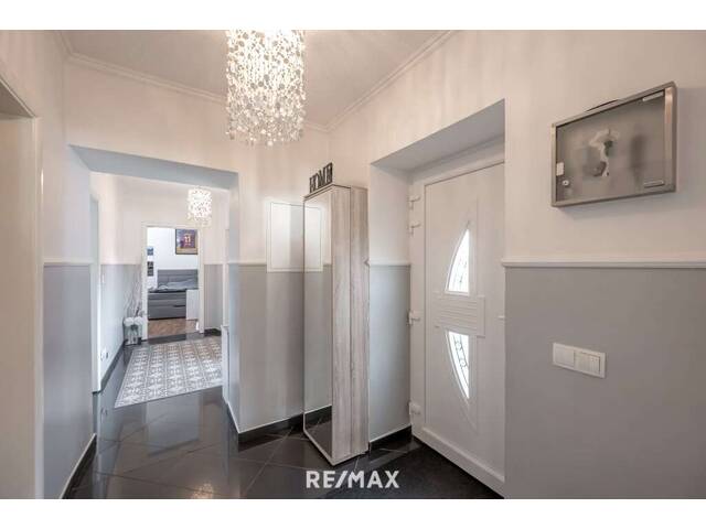 Immobilie in Groß-Schweinbarth - Ein Haus zum Leben: 110m2 Nähe Gänserndorf - barrierefrei - inkl. Terrasse, Partykeller, Carport etc.etc. - Bild 1