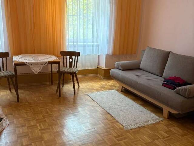 Immobilie in Breitenbrunn - Größzügiges Zweifamilienhaus im Herzen von Breitenbrunn - Bild 2