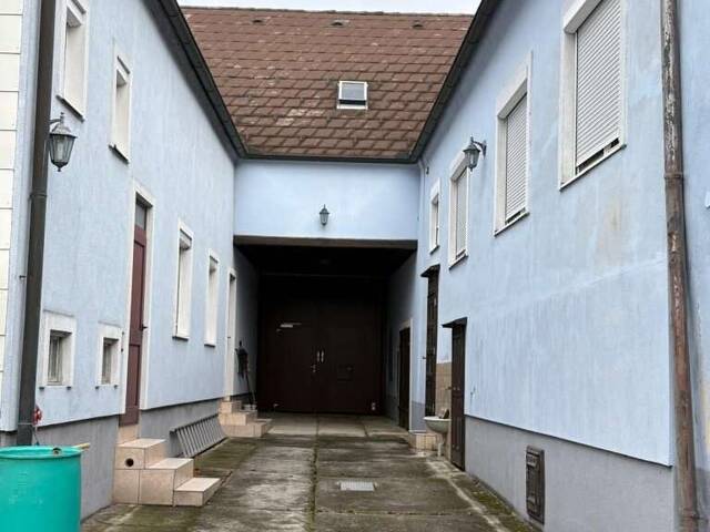 Immobilie in Breitenbrunn - Größzügiges Zweifamilienhaus im Herzen von Breitenbrunn - Bild 4