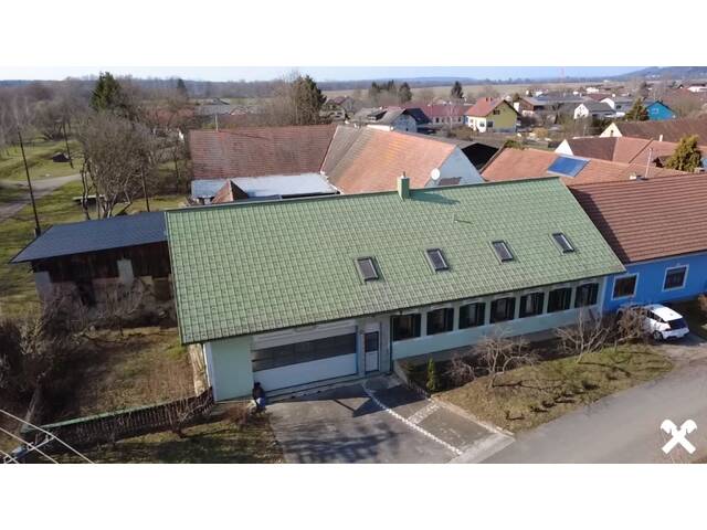Immobilie in Dobersdorf - Vierkanthof mit großem Potenzial in Dobersdorf - sofort zu beziehen - Bild 0