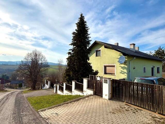 Immobilie in Tschurndorf - Großzügiges Haus mit 7 Zimmer, 216m² plus Nebengebäuden auf großem Grundstück! - Bild 0