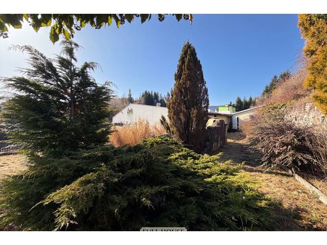 Immobilie in Villach - Wohnung mit knapp 400 m² Eigengarten - stark sanierungsbedürftig - inkl. zusätzlicher Räumlichkeit zum Zusammenlegen - Bild 3