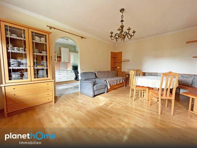 Immobilie in Pamhagen - Einfamilienhaus mit Terrasse, Innenhof und großer Garage - Bild 4