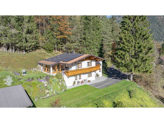 Immobilie in Waidring - Anwesen in einzigartiger Toplage mit unverbautem Panoramablick - Bild 2