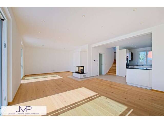 Immobilie in Gols - Geräumige Niedrig-Energie-Villa mit Pool - traumhafte Ruhelage, Blick auf Neusiedler See - provisionsfrei! - Bild 1