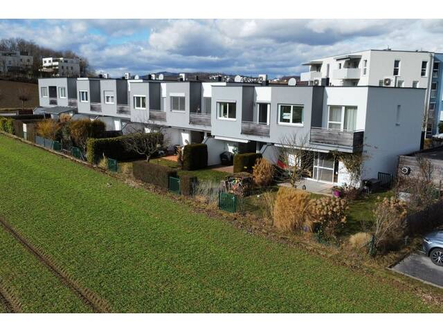 Immobilie in Luftenberg - Charmantes vollausgestattetes Reihenhaus in Luftenberg mit Garten, Balkon & 2 Stellplätzen - über 150m2 Wohnfläche!!! - Bild 3