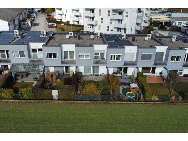 Immobilie in Luftenberg - Charmantes vollausgestattetes Reihenhaus in Luftenberg mit Garten, Balkon & 2 Stellplätzen - über 150m2 Wohnfläche!!! - Bild 4