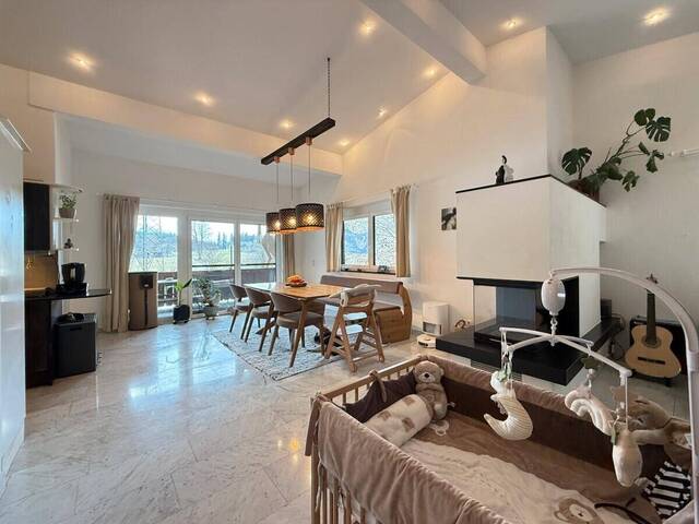 Immobilie in Angerberg - Wohnen auf 3 Zi. in Alleinlage mit offenem Ambiente im lichten Dachgeschoss am Angerberg - Bild 0