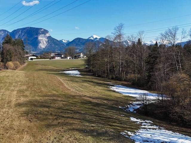 Immobilie in Angerberg - Wohnen auf 3 Zi. in Alleinlage mit offenem Ambiente im lichten Dachgeschoss am Angerberg - Bild 2