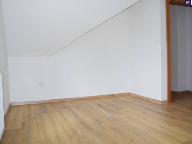 Immobilie in Wildon - PEFEKT für FAMILIEN!! Charmante Maisonette mit 3 Zimmern inklusive Eigengarten und Einbauküche in Wildon zu unschlagbarem Preis! Bezug ab JUNI 2026 möglich! - Bild 1