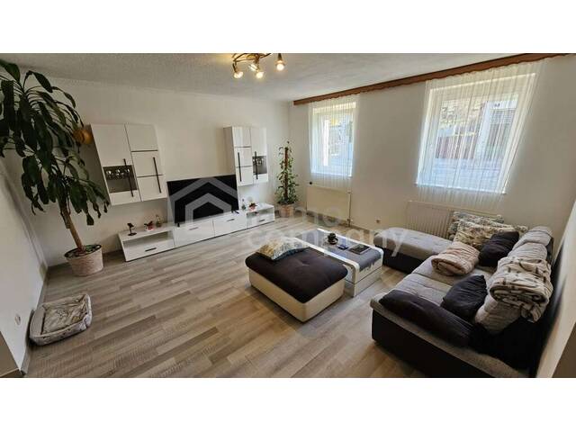 Immobilie in Mannersdorf am Leithagebirge - 6 Zimmer, Pool, Pergola und Garage! Haus in Mannersdorf zu verkaufen! - Bild 1