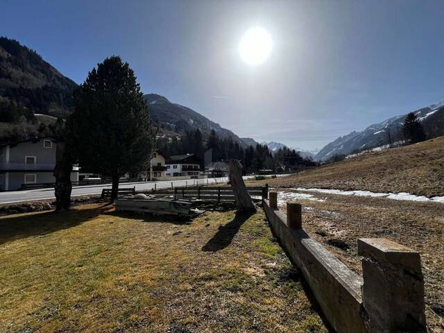 Immobilie in Bruck an der Großglocknerstraße - SONNIGER GARTEN! VIELE MÖGLICHKEITEN - IDEAL FÜR HEIMWERKER - Bild 1