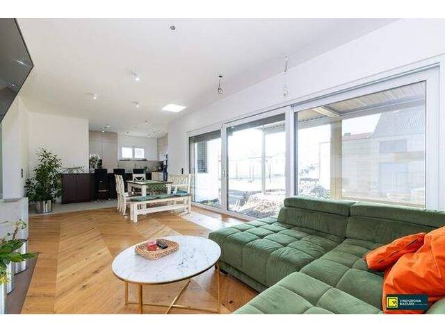 Immobilie in Lanzendorf - Modernes freistehendes Zweifamilienhaus I südlich von Wien I Neubau - Bild 3