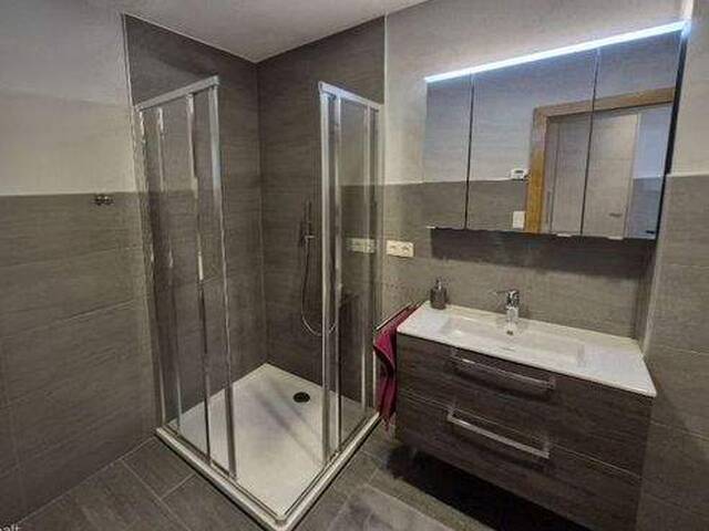 Immobilie in Rosegg - Zweizimmer Gartenwohnung mit 80 m2 Privatgarten Freizeitwohnsitz bei Velden - Bild 2