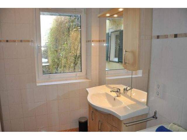 Immobilie in Bad Gastein - WOHNEN mit GESCHICHTE im historischen Zentrum von Bad Gastein. Gewidmeter 2. Wohnsitz, großzügige Raumeinteilung. Alle Räume mit Fenster. Direkt an de - Bild 4