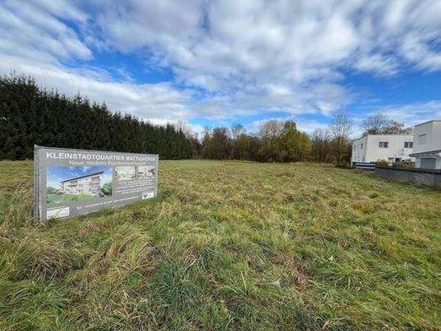 Immobilie in Seekirchen am Wallersee - Neue 3-Zimmer-Gartenwohnung in MATTIGHOFEN / Top 1 - Bild 1