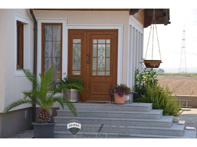 Immobilie in Langenrohr - Gepflegtes Einfamilienhaus + gut geführte Frühstückspension bei Tulln! - Bild 2