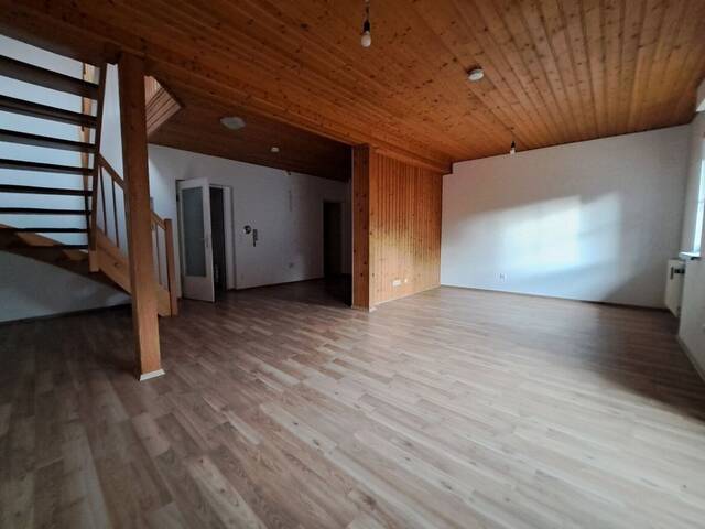 Immobilie in Edelschrott - Solide Wohnung mit sehr guter Infrastruktur - Bild 0