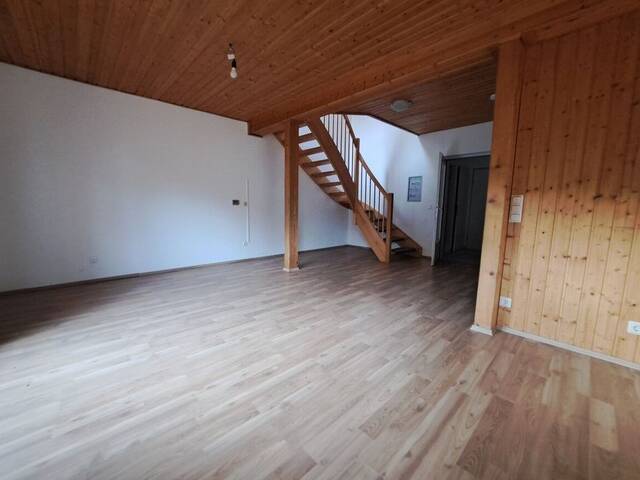 Immobilie in Edelschrott - Solide Wohnung mit sehr guter Infrastruktur - Bild 1