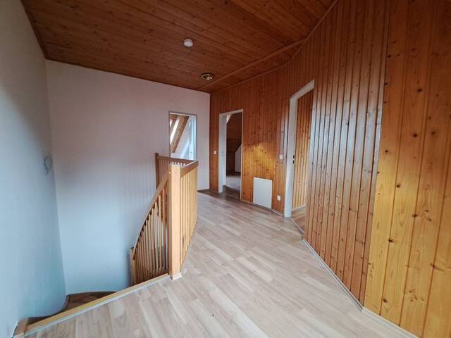 Immobilie in Edelschrott - Solide Wohnung mit sehr guter Infrastruktur - Bild 2