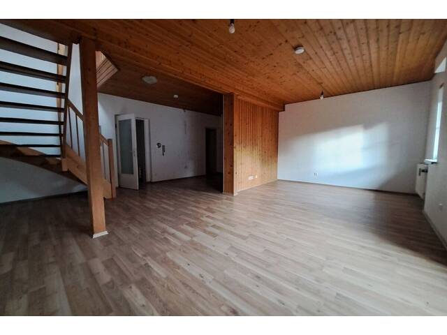 Immobilie in Edelschrott - Solide Wohnung mit sehr guter Infrastruktur - Bild 3