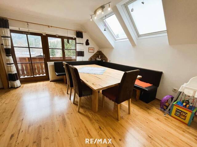 Immobilie in Ofenbach - Großzügiges Einfamilienhaus | 1.976 m² Grundstück | neue PV-Anlage | 2 Terrassen | großes Carport! - Bild 2