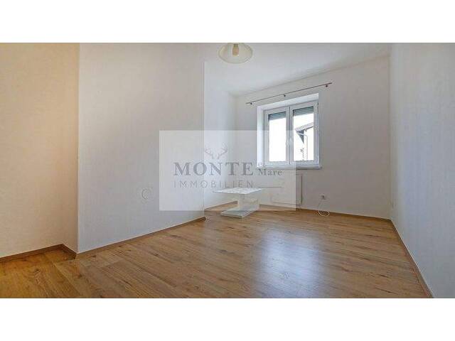 Immobilie in St. Johann in Tirol - Charmante 3-Zimmer-Wohnung mit Balkonblick auf das Kitzbüheler Horn - Bild 3