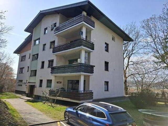 Immobilie in Maria Saal - Gemütliche 3-Zimmer-Wohnung mit Balkon und Garage in Maria Saal - Renovierung nötig 84m² - Bild 0