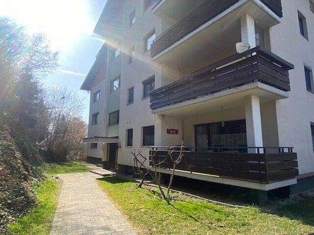Immobilie in Maria Saal - Gemütliche 3-Zimmer-Wohnung mit Balkon und Garage in Maria Saal - Renovierung nötig 84m² - Bild 1