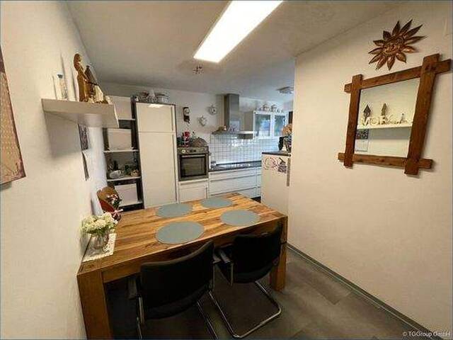 Immobilie in Oberndorf bei Salzburg - Großzügiges Reihenhaus mit Garten & viel Gestaltungspotenzial - Bild 2