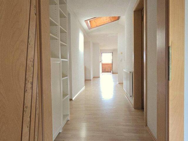 Immobilie in Fügen - Fügen - großzügige 4 Zimmerwohnung im Dornröschenschlaf - Bild 2