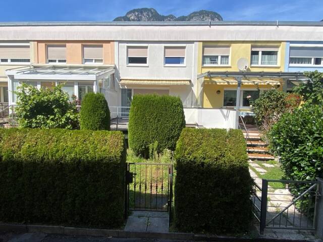 Immobilie in Völs - Reihenhaus mit Sonnenterrasse, kl. Eigengarten und herrlichem Bergblick in Völs zu verkaufen - Bild 0