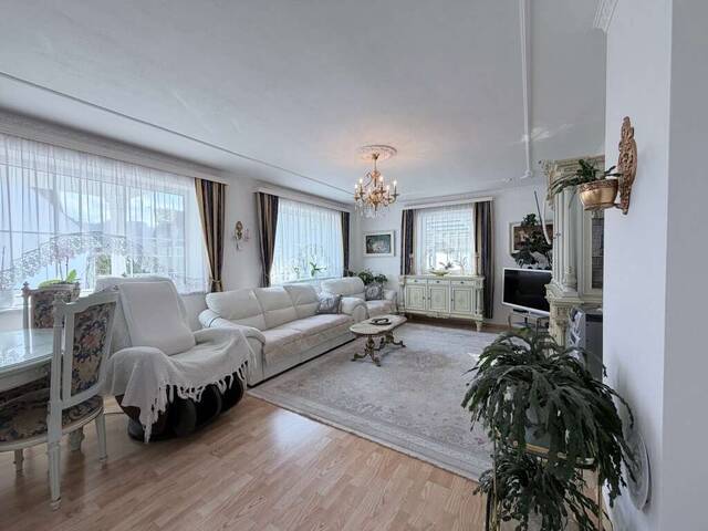 Immobilie in Mureck - Großzügiges Einfamilienhaus mit Garten, Terrasse & zusätzlichem Raum über der Garage in ruhiger Lage in MURECK! - Bild 3