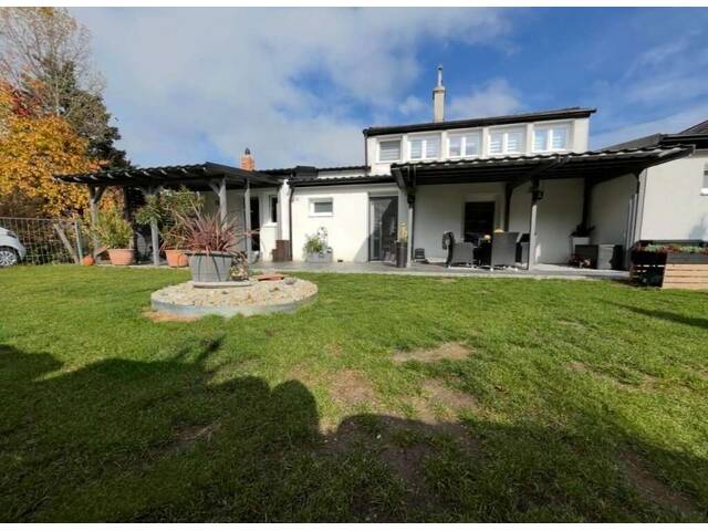 Immobilie in Großpetersdorf - Wohnhaus mit 2 getrennten Wohneinheiten und Garten in Grosspetersdorf - Bild 2